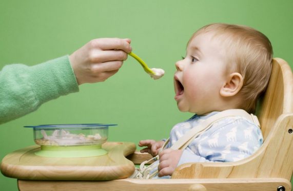 Khắc phục chứng biếng ăn ở trẻ